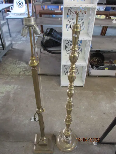2 Lamp Bases Image 1++