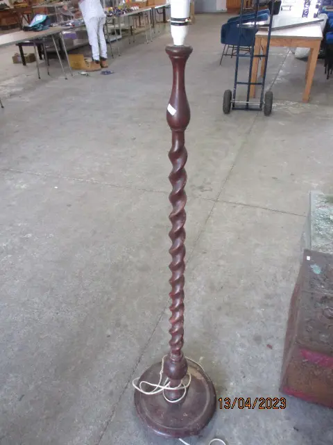 Barley Twist Lamp Base Image 1++