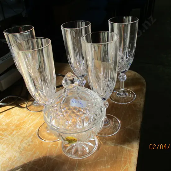 Crystal Flutes & Pot