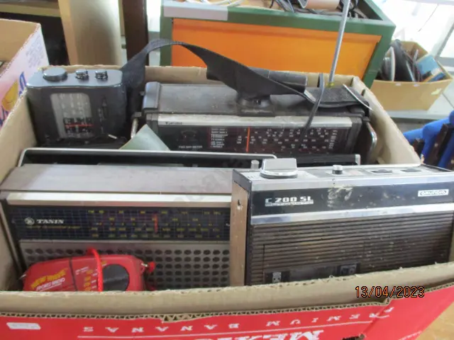Retro Radios Image 1++