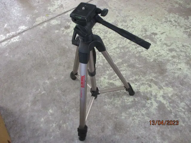 Tripod Image 1++