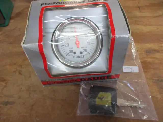 Key Lighter and Gauge Image 1++