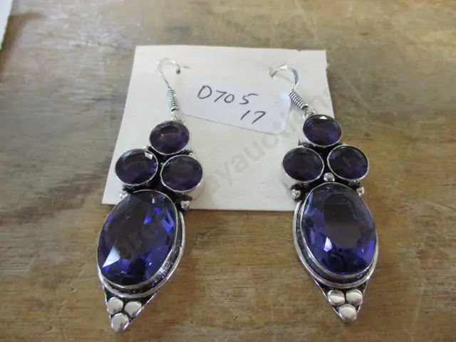 Earrings Image 1++