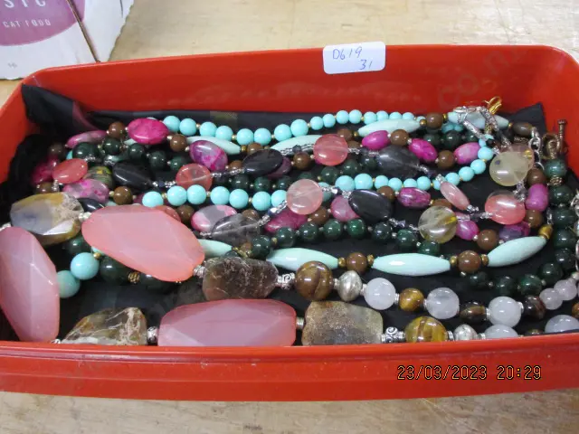Necklaces Image 1++
