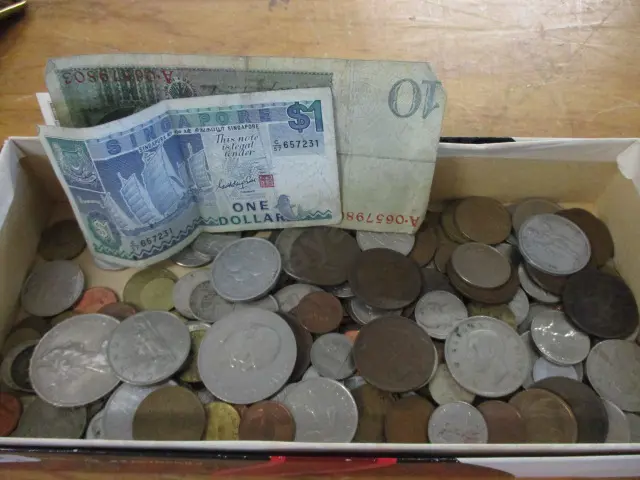 Coins & Banknotes Image 1++