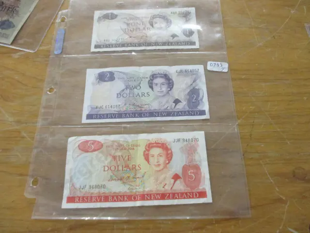 Banknotes Image 1++