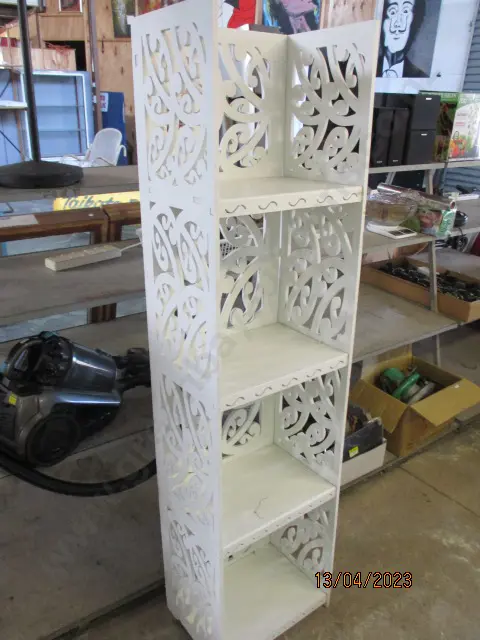 Kowhaiwhai Shelf Image 1++