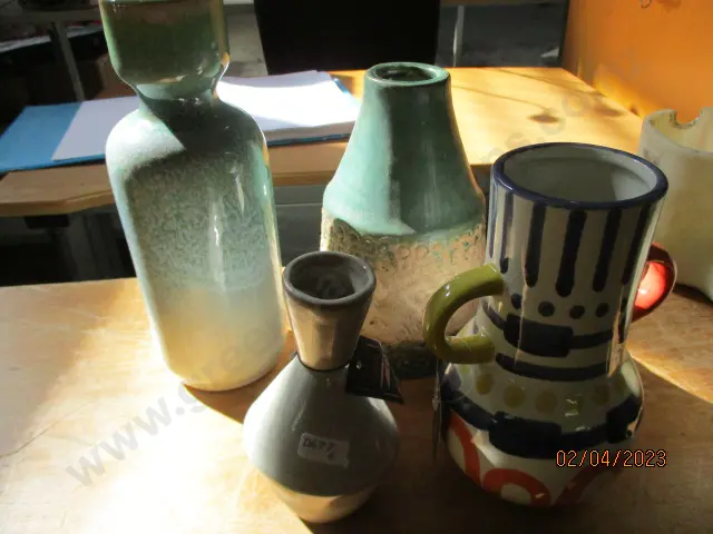 4 x Vases Image 1++