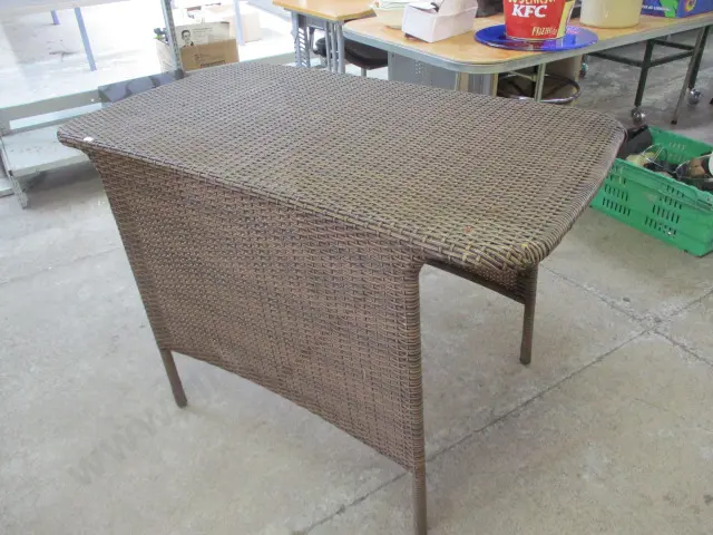 Patio Table Image 1++