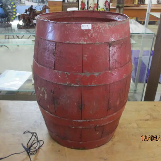 Lion Red Barrel