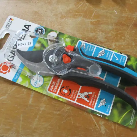 Pruner