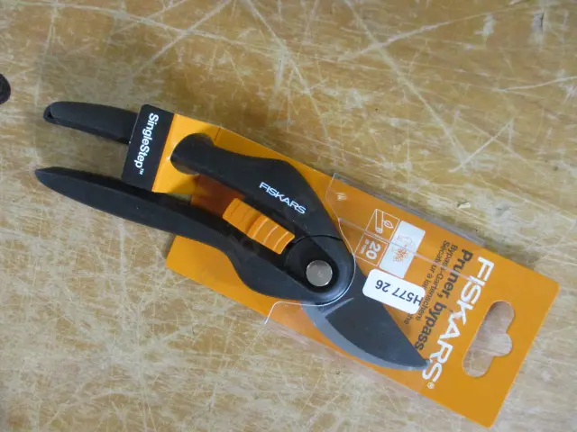 Pruner Image 1++