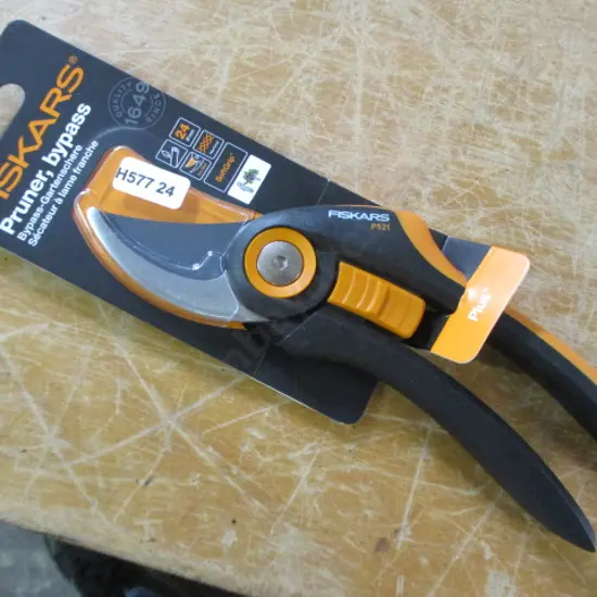 Pruner
