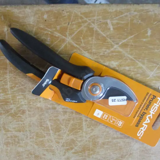 Pruner