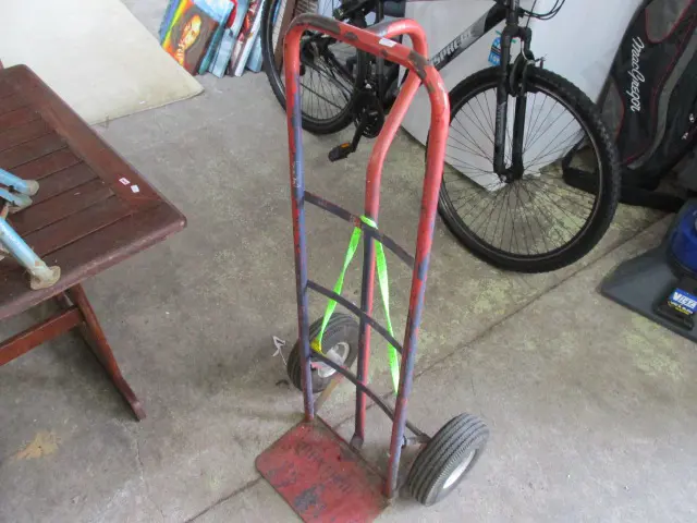 Handtruck Image 1++
