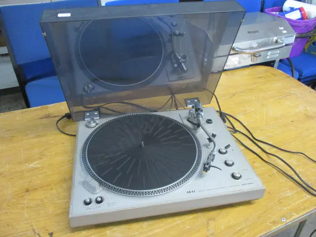 Turntable Image 1++