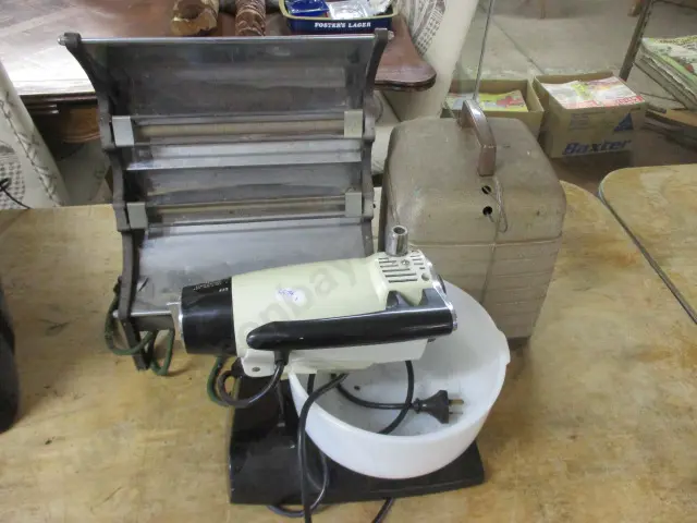 Vintage Appliances Image 1++
