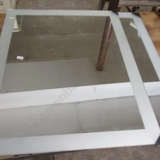 2 Mirrors