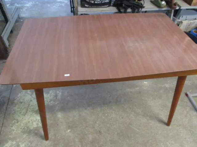 Formica Table Image 1++
