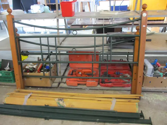 Bedframe Image 1++