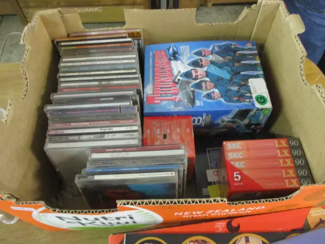 Cds and Dvds Image 1++