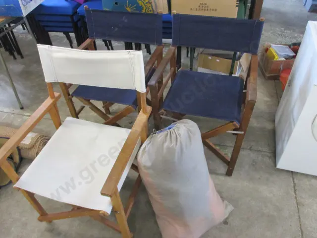 Tent and Chairs Image 1++