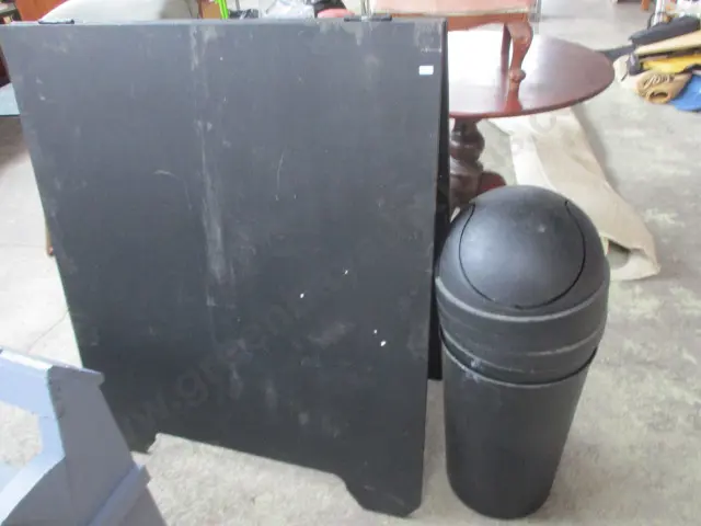 Bins and Sandwitch Board Image 1++