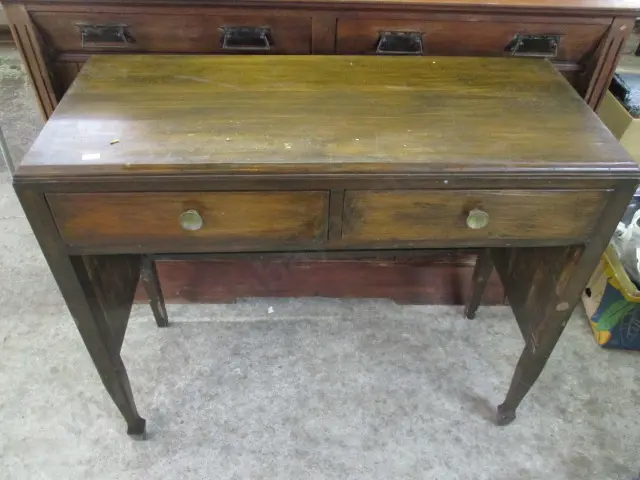 Side Table Image 1++