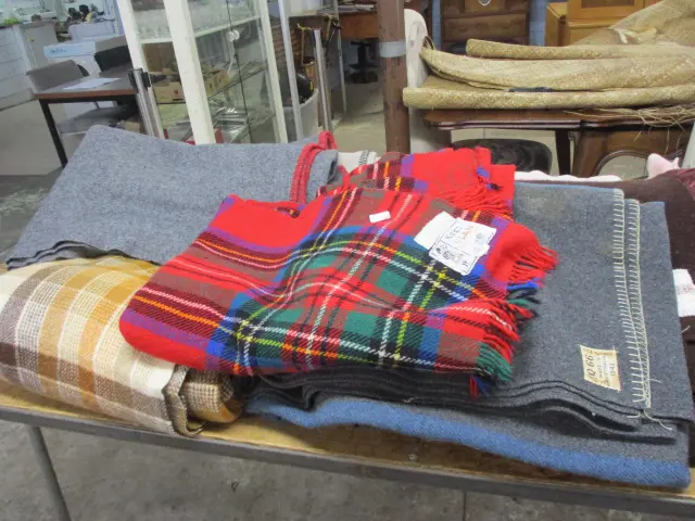 Blankets Image 1++