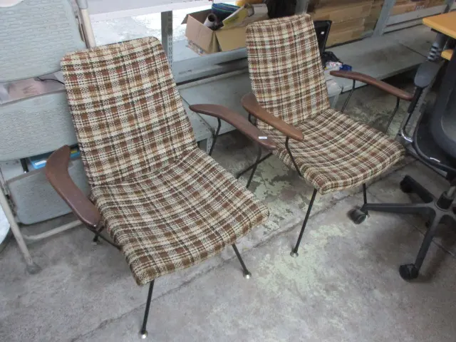 Retro Chairs Image 1++