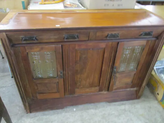 Sideboard Image 1++