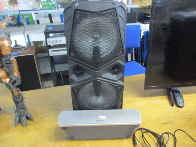 Speakers Image 1++