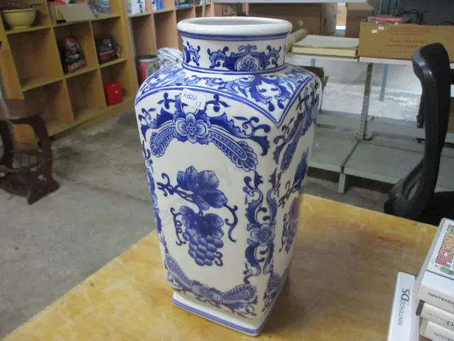 Vase Image 1++