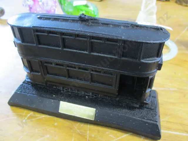 Coal Sculpture Image 1++