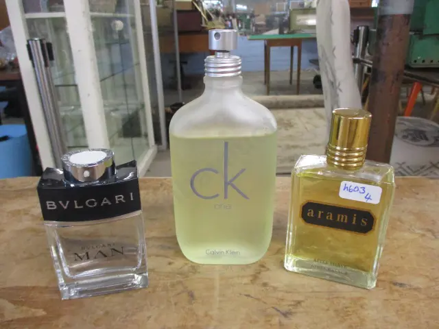 3 Perfumes Image 1++