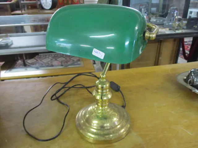 Bankers Lamp (AF) Image 1++