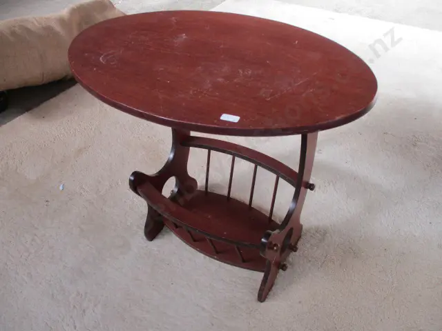 Side Table Image 1++