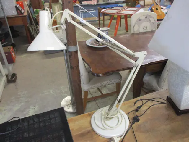 Anglepoise Lamp Image 1++