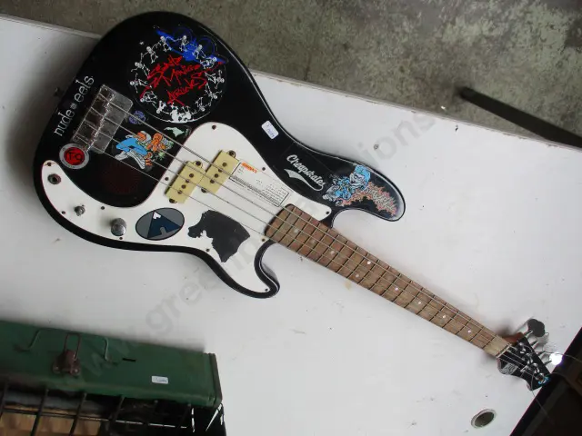 Guitar Image 1++