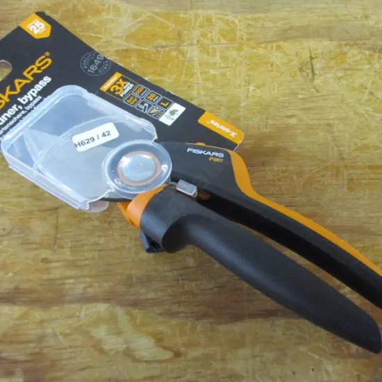 Pruner