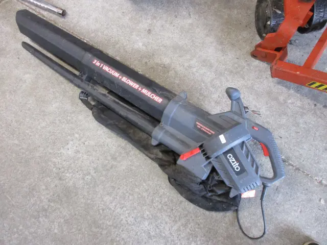 Garden Vac Image 1++