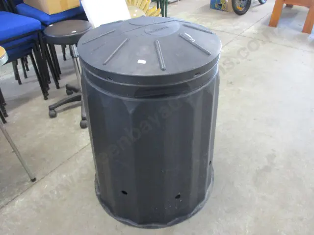 Composter Image 1++