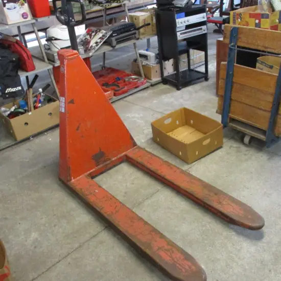 Pallet Lifter
