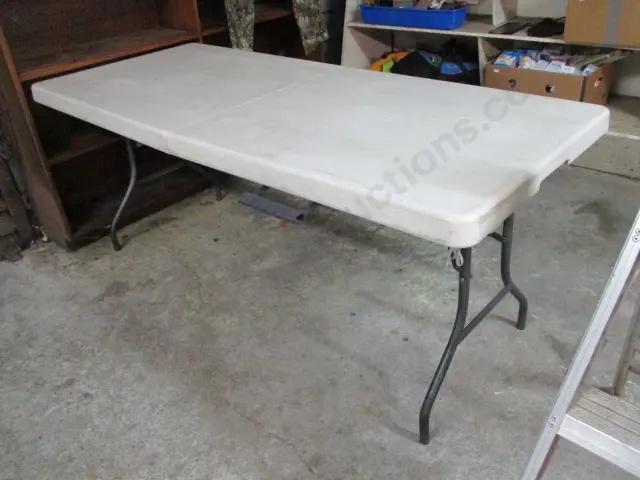 Market Table Image 1++