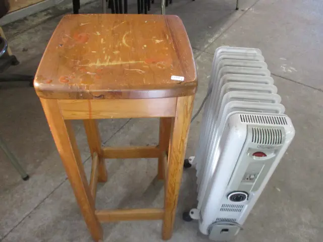 Stool and Heater Image 1++