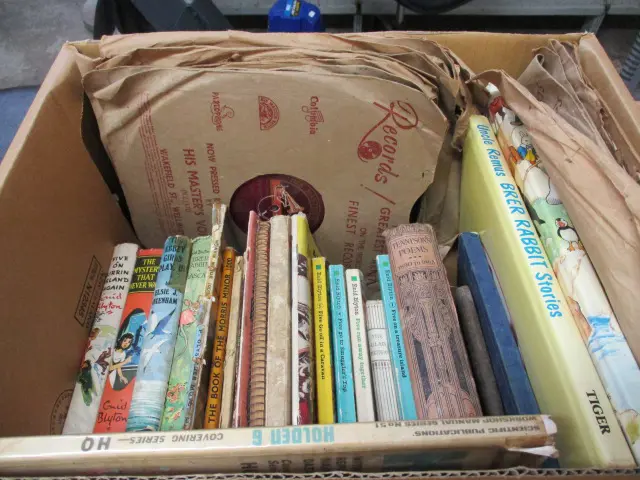 Books and Records Image 1++