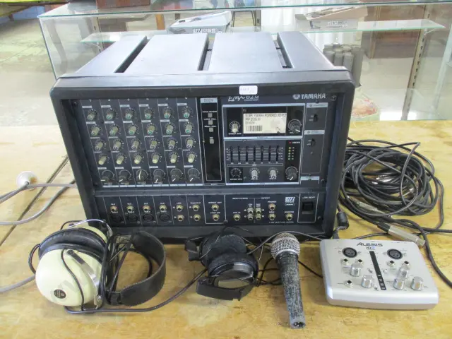 Yamaha Amp and Acc Image 1++