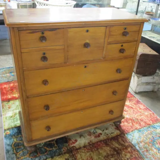 8 Drawer Chest