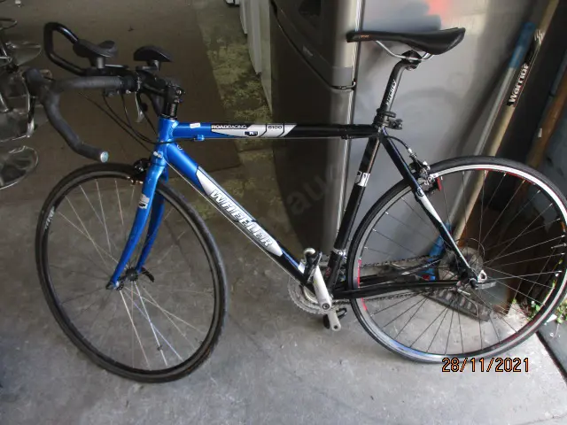 Bike (buckled wheel) Image 1++