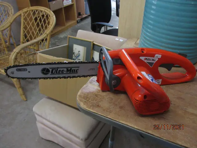 Electric Chainsaw Image 1++